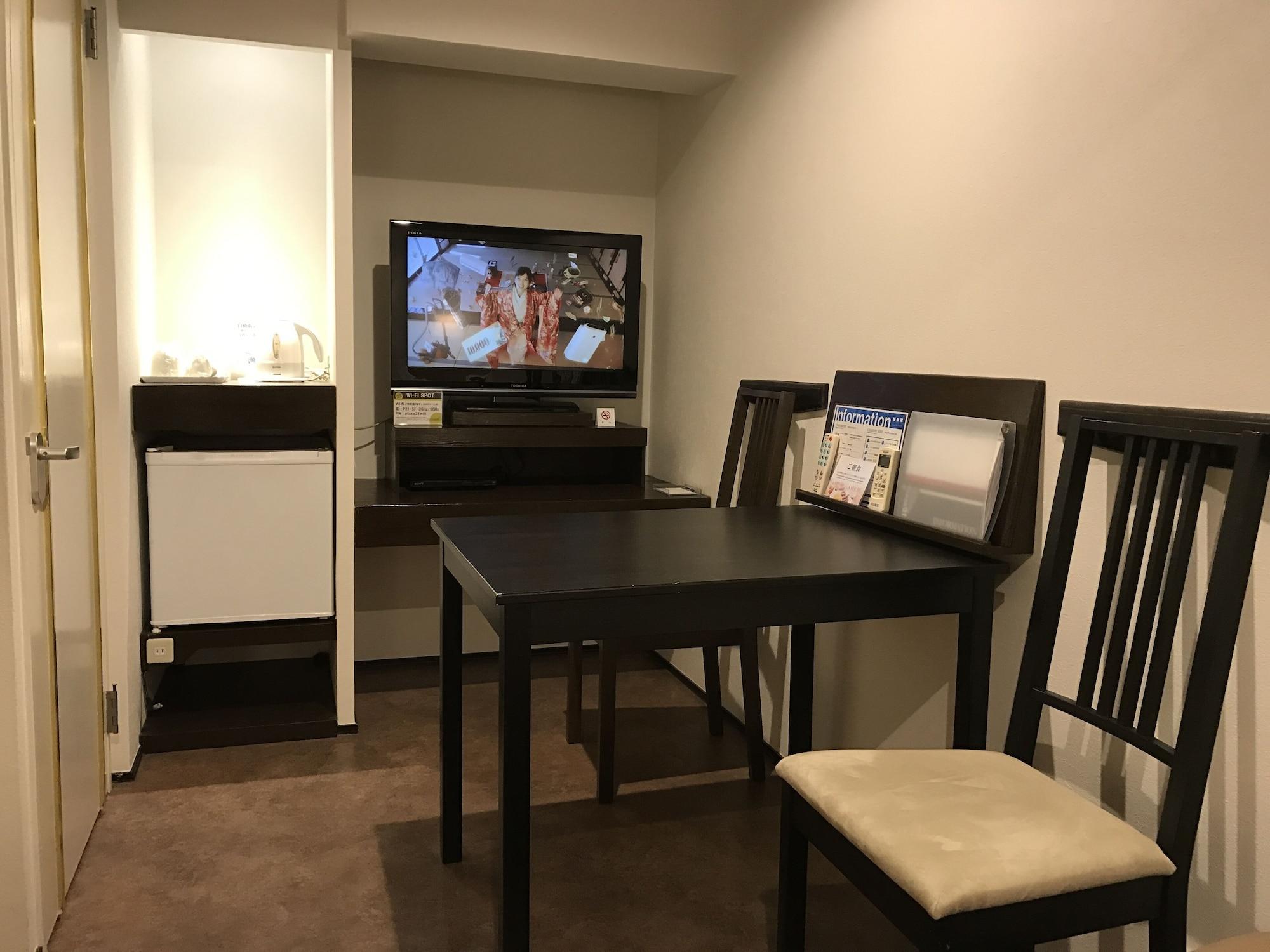 ビジネスインホテルプラザ21大阪京橋 Osaka Exterior foto