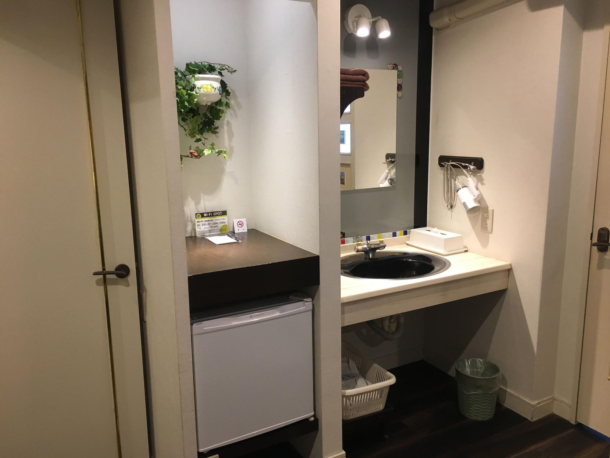 ビジネスインホテルプラザ21大阪京橋 Osaka Exterior foto